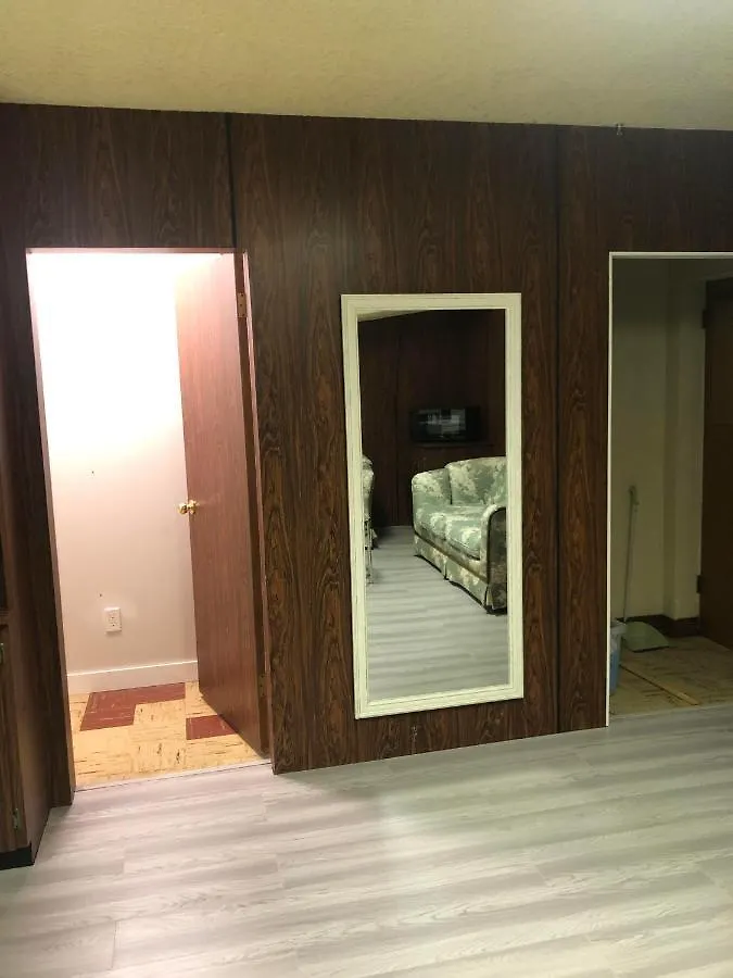 Cozy Guest Home Close To Downtown Vancouver Sights & Subway Station Homestay