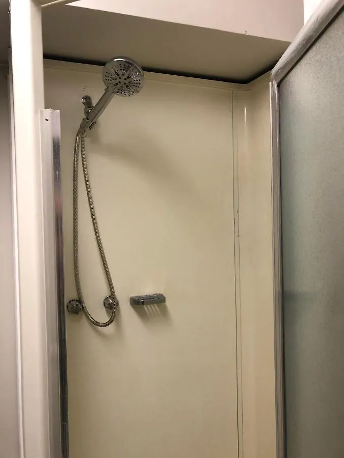 Homestay Cozy Guest Home Close To Downtown Vancouver Sights & Subway Station