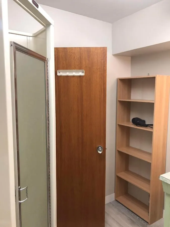 Cozy Guest Home Close To Downtown Vancouver Sights & Subway Station